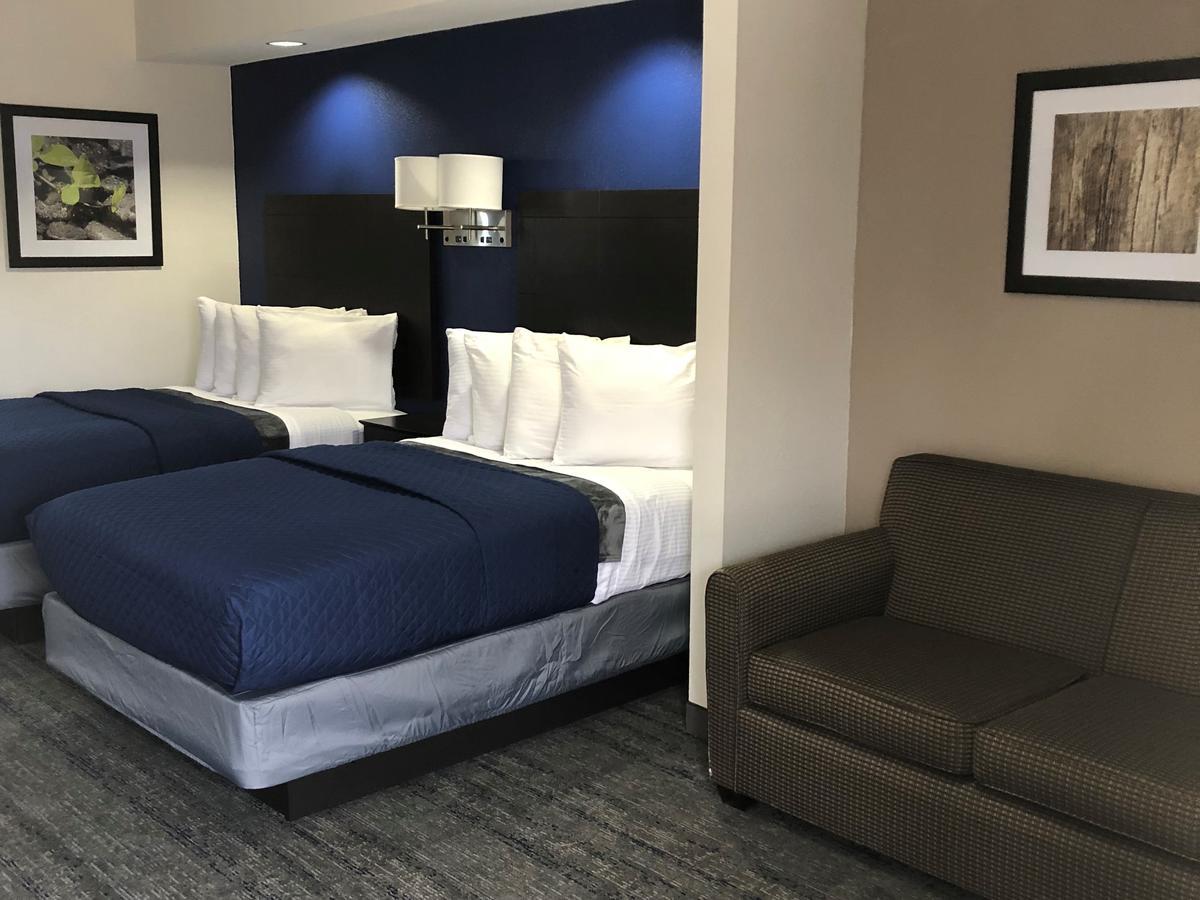 Executive Inn And Suites Joaquin Екстер'єр фото